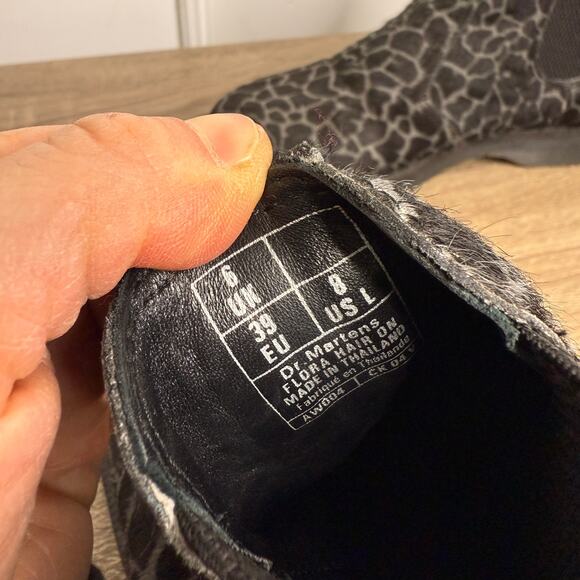 Dr. Martens Flora Womens 8 Animal Print Giraffe Chelsea Boot EU 39 - Picture 7 of 9